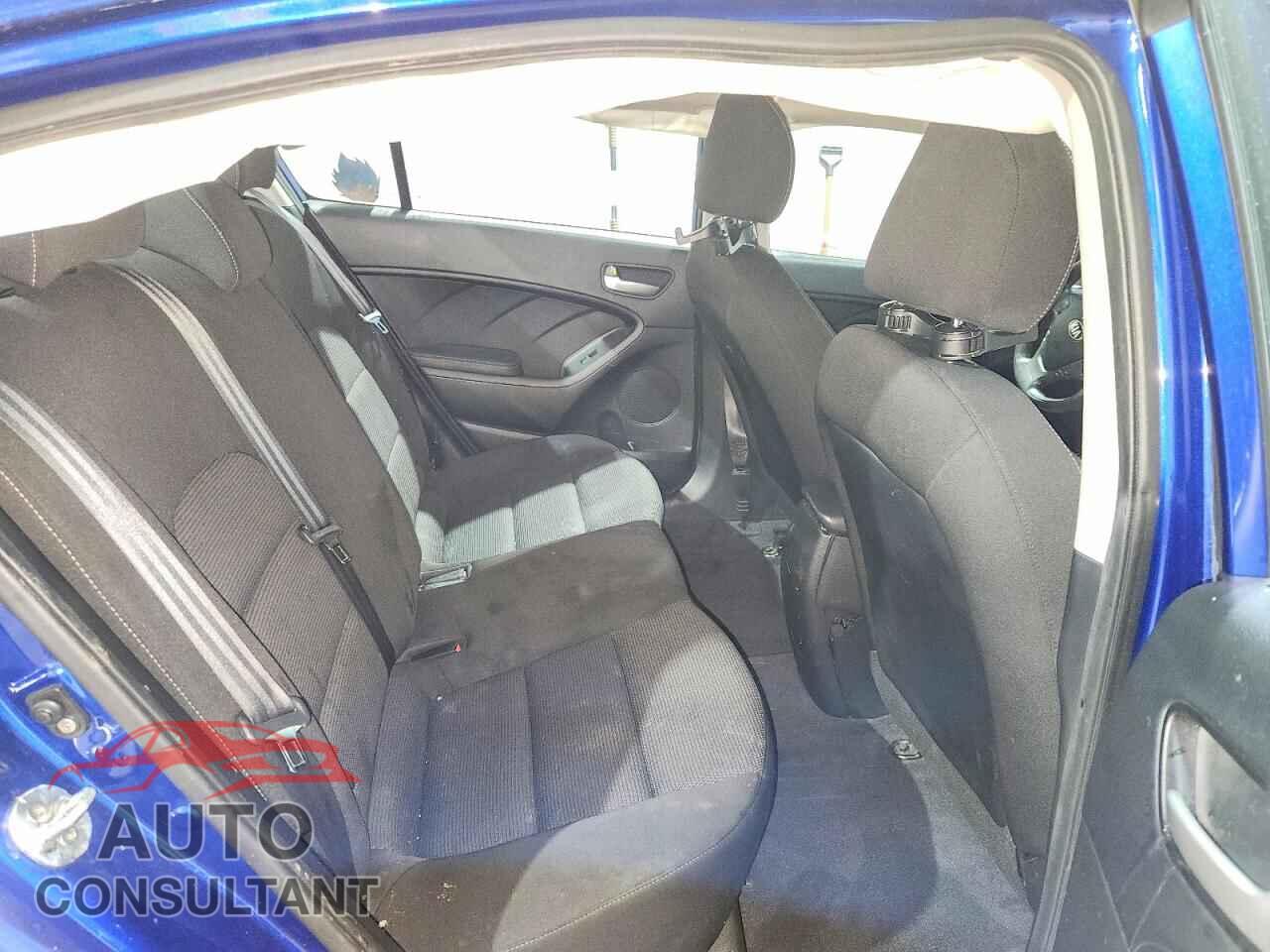 KIA FORTE 2017 - 3KPFK4A73HE058775