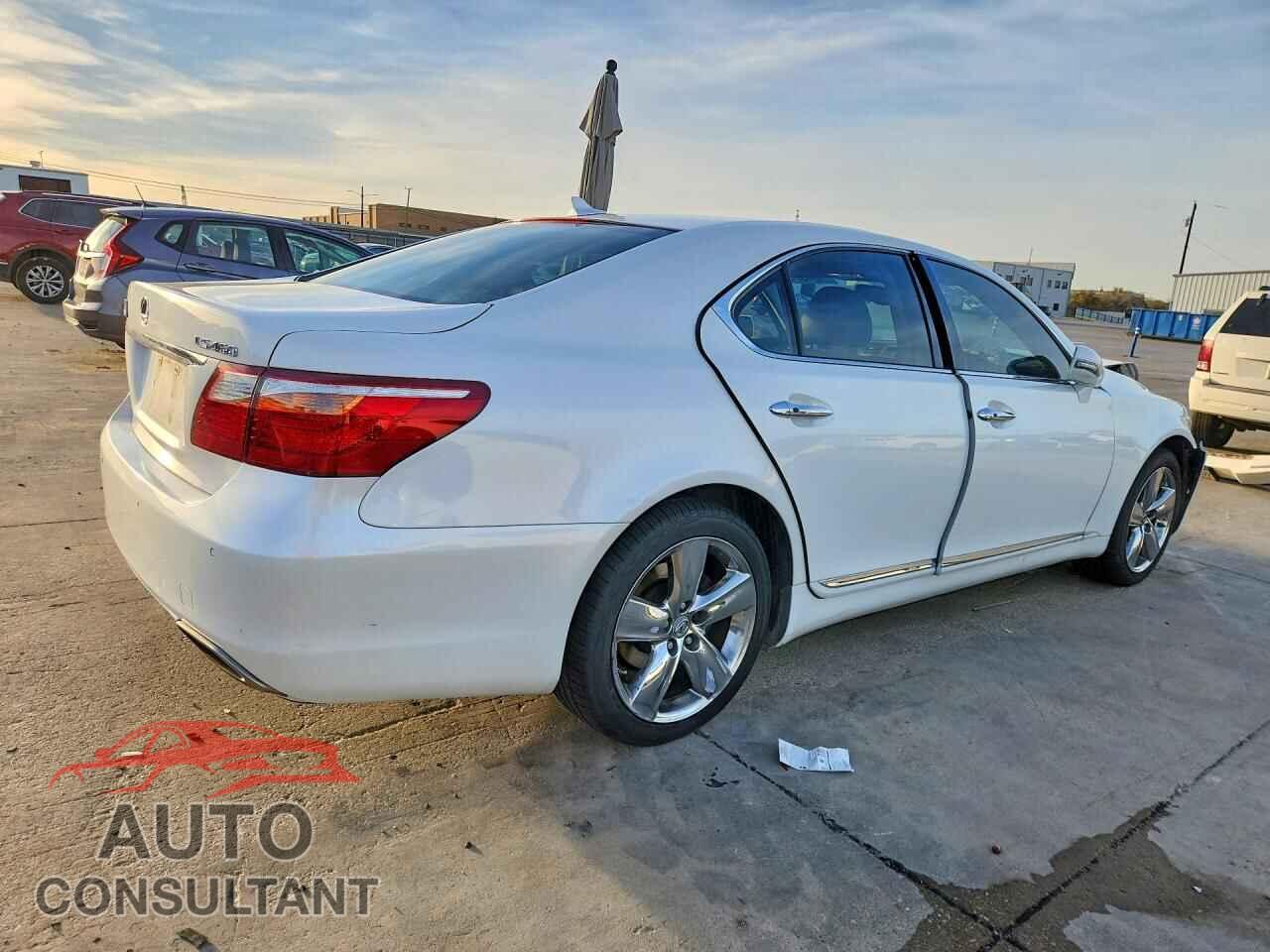 LEXUS LS500 2011 - JTHBL5EF8B5104833