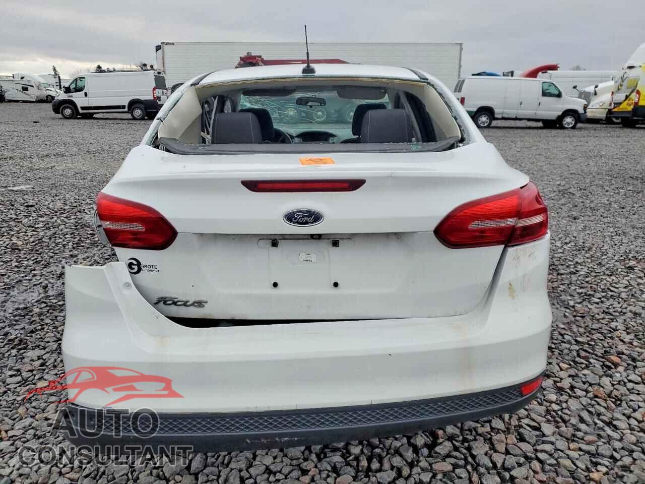 FORD FOCUS 2017 - 1FADP3E2XHL312593