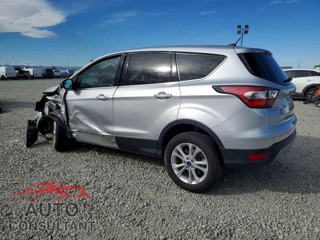 FORD ESCAPE 2017 - 1FMCU9GD1HUB43568