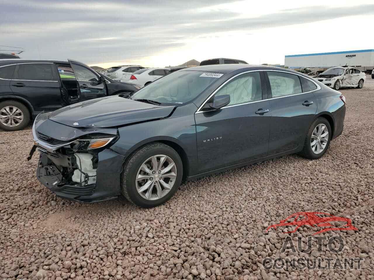 CHEVROLET MALIBU 2021 - 1G1ZD5ST5MF044099