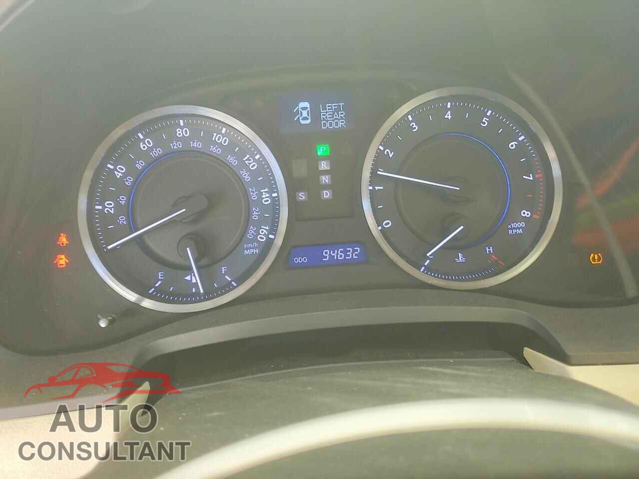 LEXUS IS 2012 - JTHBF5C24C5170305