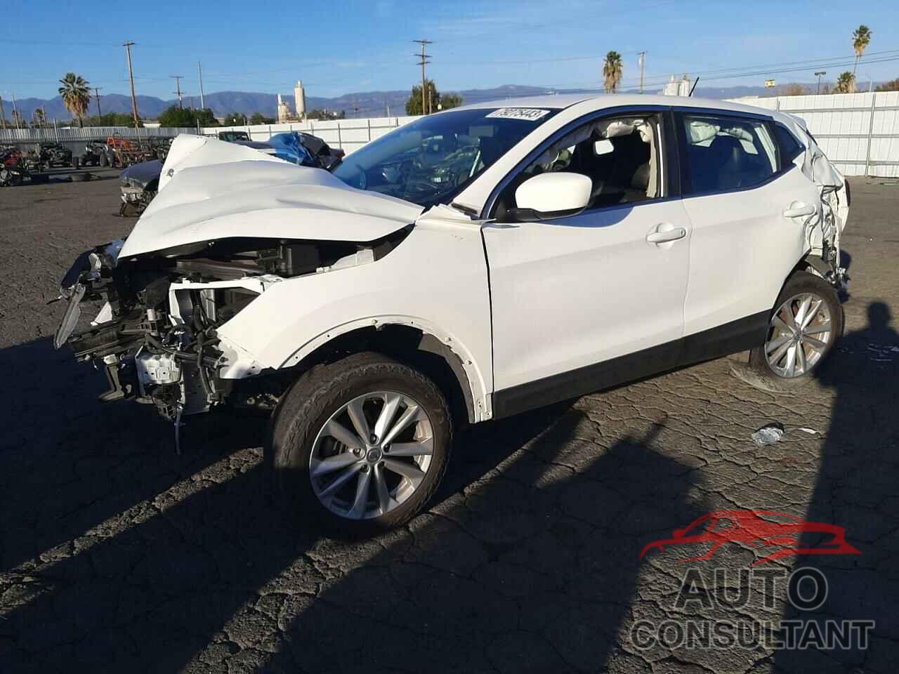 NISSAN ROGUE 2018 - JN1BJ1CP9JW157872