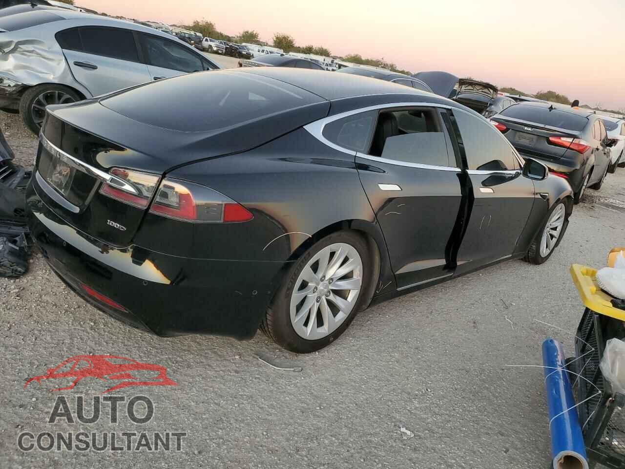 TESLA MODEL S 2018 - 5YJSA1E24JF247451