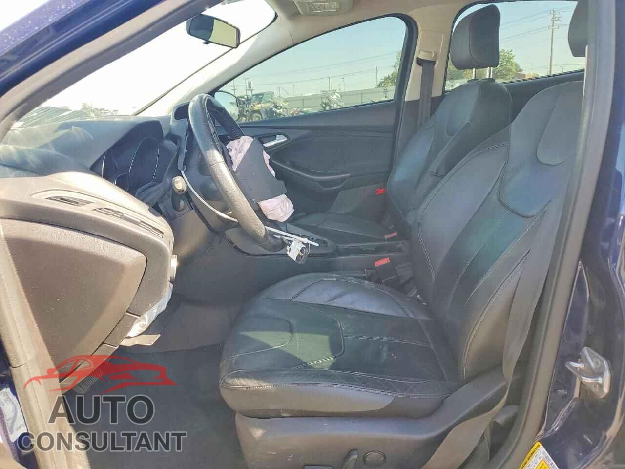 FORD FOCUS 2016 - 1FADP3K26GL391618