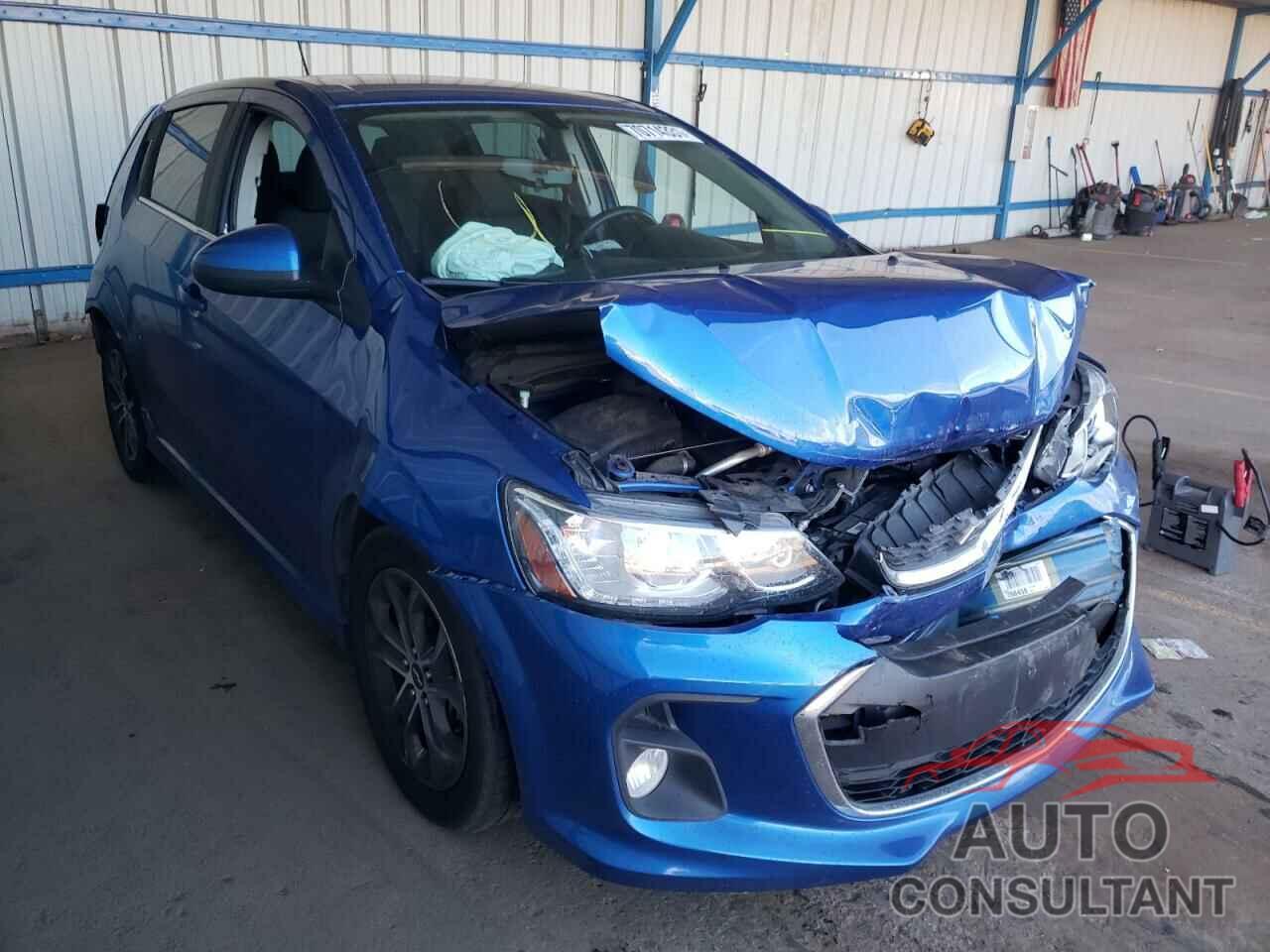 CHEVROLET SONIC 2018 - 1G1JD6SG0J4118073