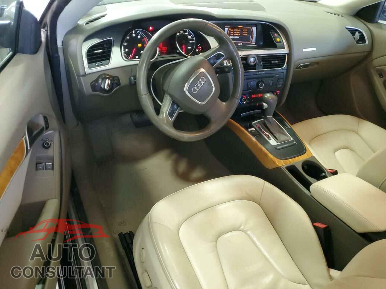 AUDI A5 2010 - WAULFAFRXAA028176
