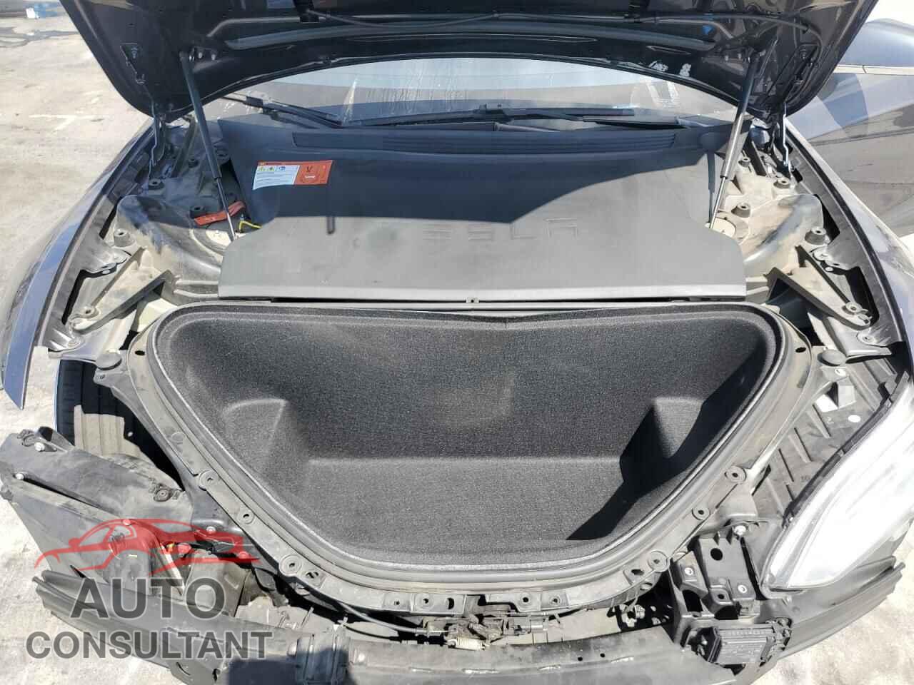 TESLA MODEL S 2018 - 5YJSA1E25JF247877