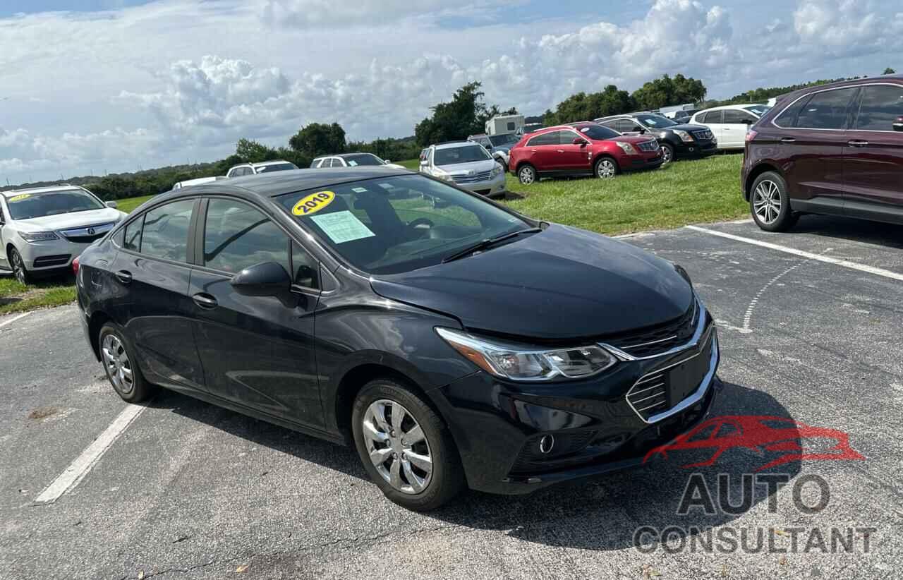 CHEVROLET CRUZE 2019 - 1G1BC5SMXK7128486