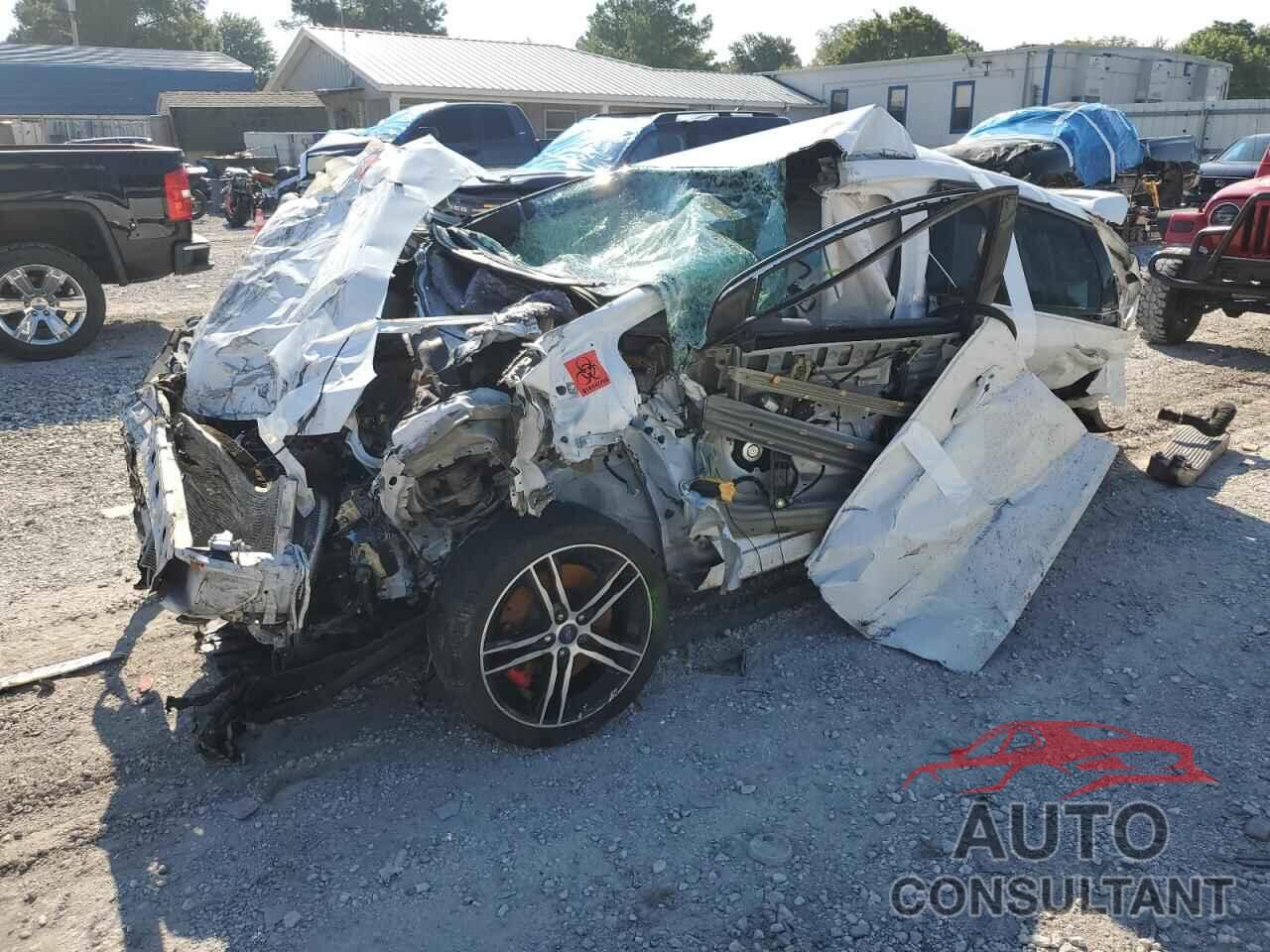 FORD FOCUS 2016 - 1FADP3L93GL407351