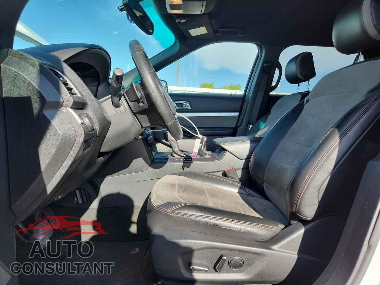 FORD EXPLORER 2017 - 1FM5K8D83HGA98633