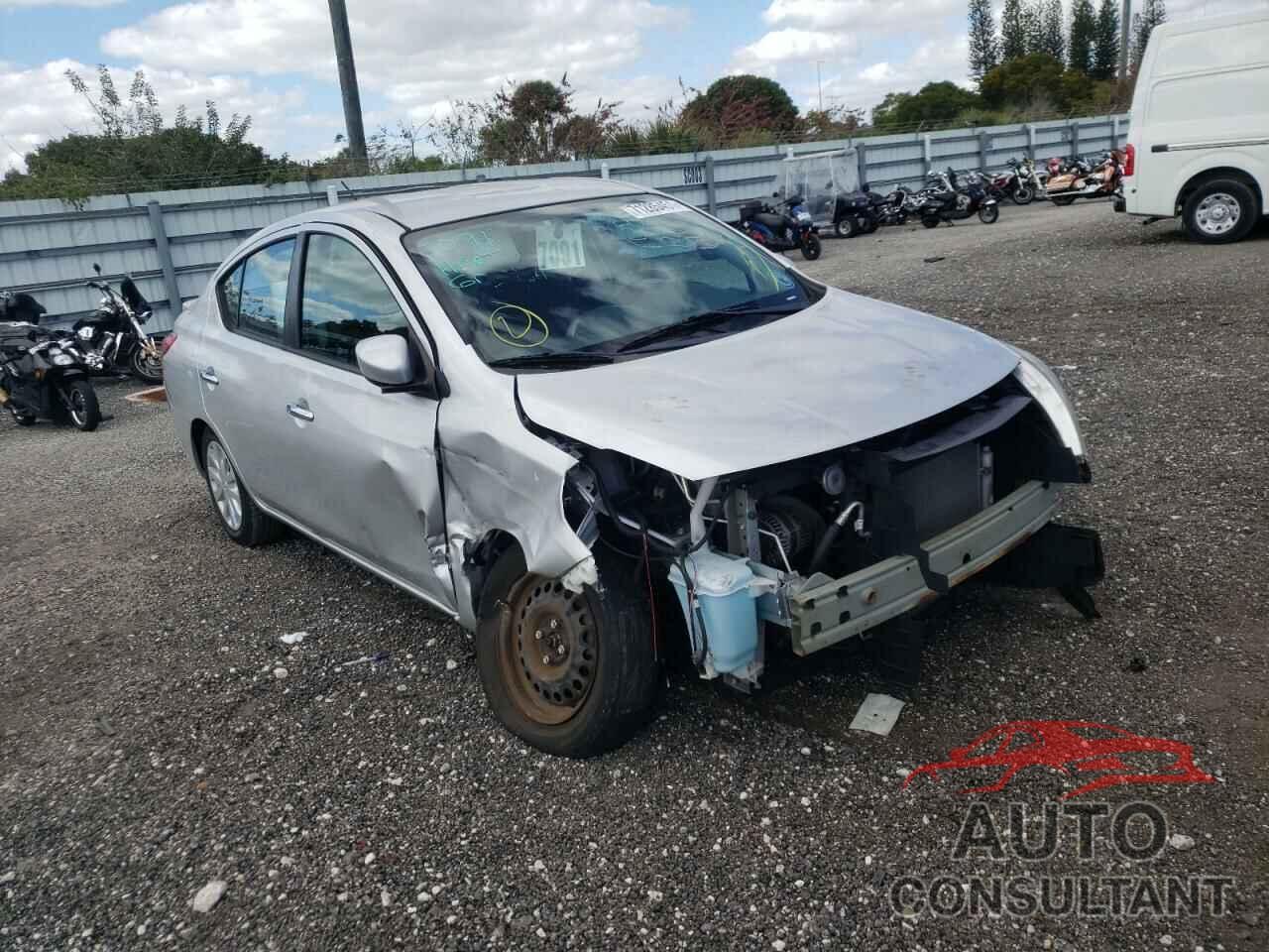 NISSAN VERSA 2017 - 3N1CN7APXHL816119