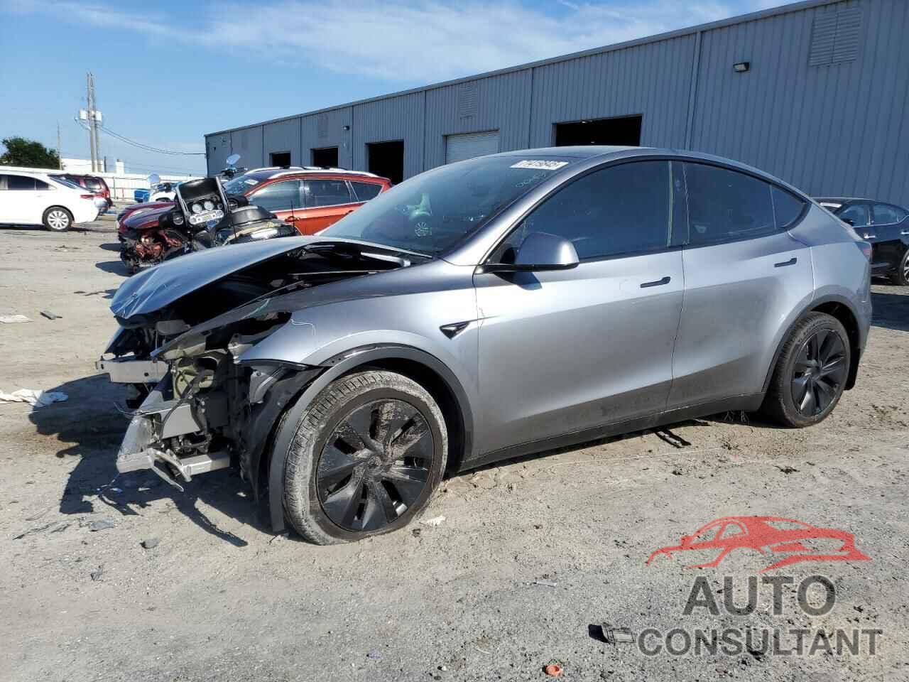 TESLA MODEL Y 2025 - 7SAYGDEE9SA357174
