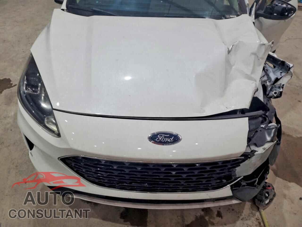 FORD ESCAPE 2020 - 1FMCU0H64LUA28516