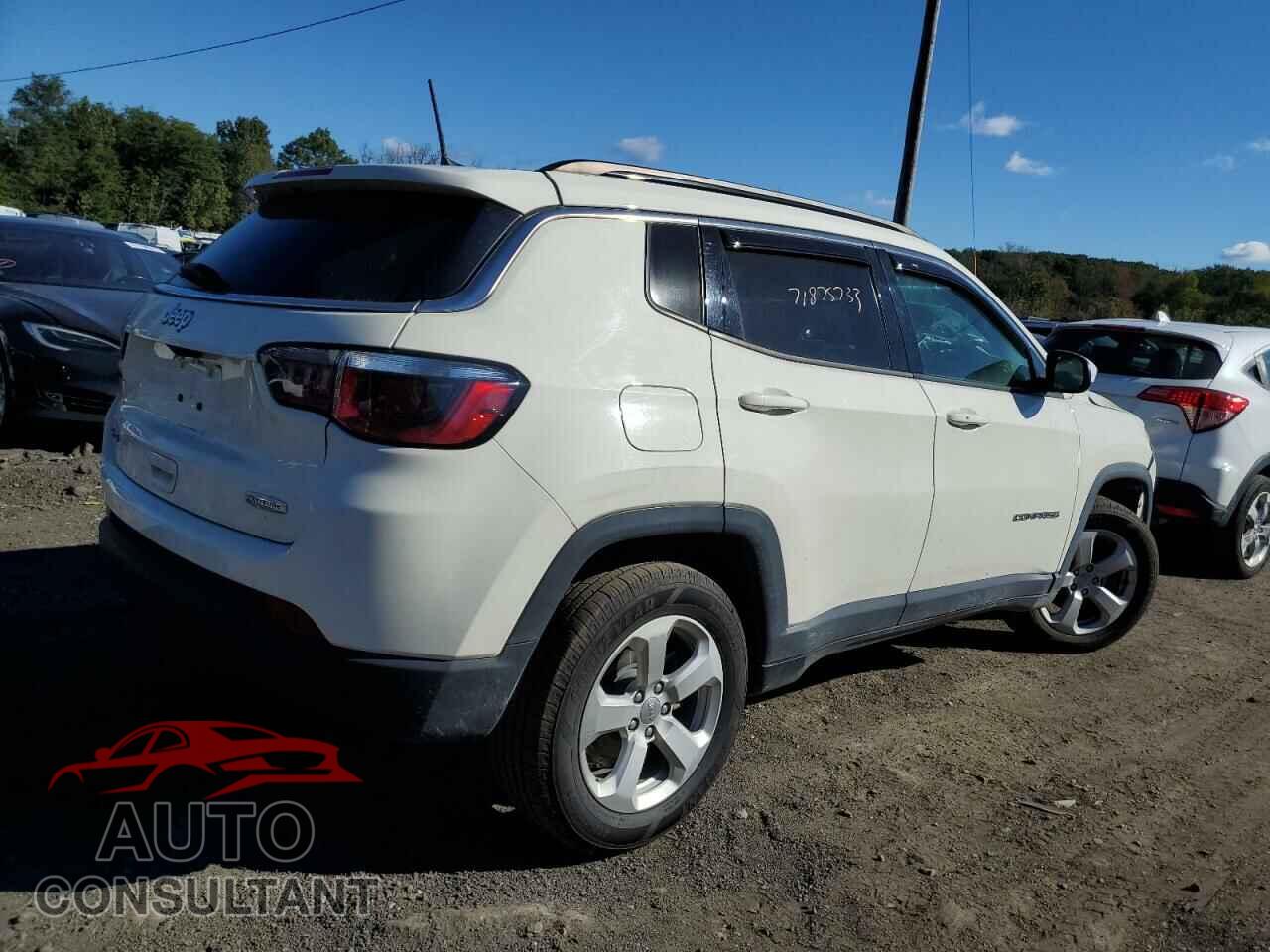 JEEP COMPASS 2019 - 3C4NJDBB7KT623016