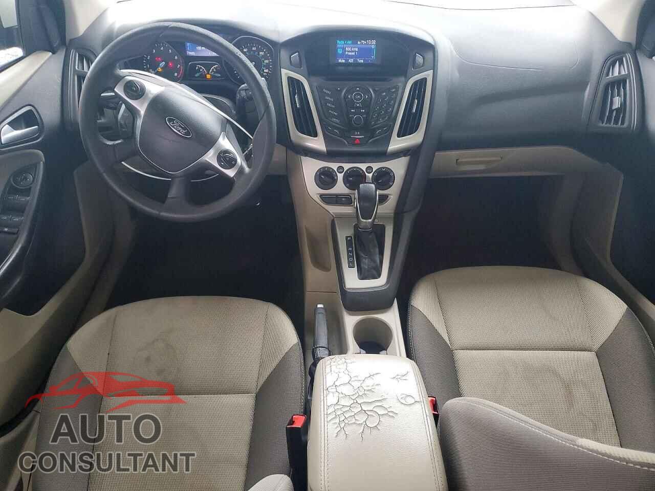 FORD FOCUS 2014 - 1FADP3F2XEL190246