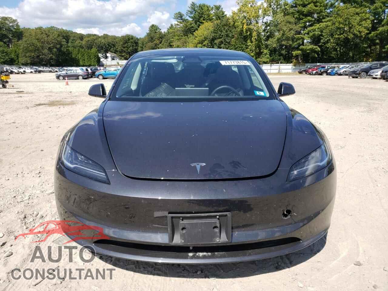 TESLA MODEL 3 2025 - 5YJ3E1EA8SF905614
