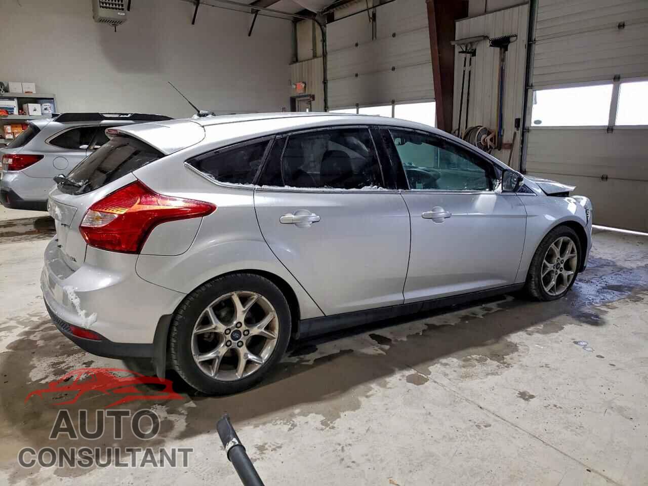 FORD FOCUS 2012 - 1FAHP3M29CL472444