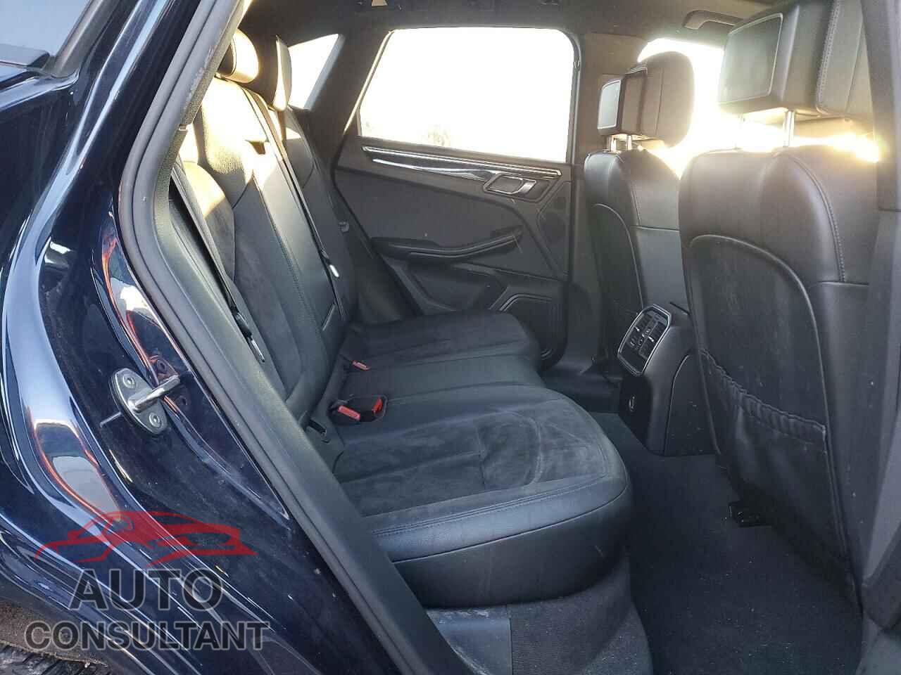 PORSCHE MACAN 2017 - WP1AA2A57HLB05036