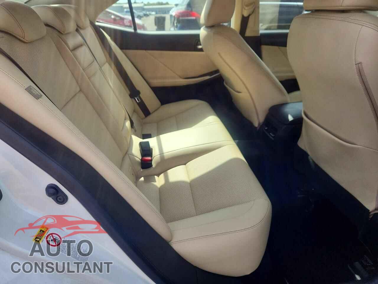 LEXUS IS 2014 - JTHBF1D20E5041648