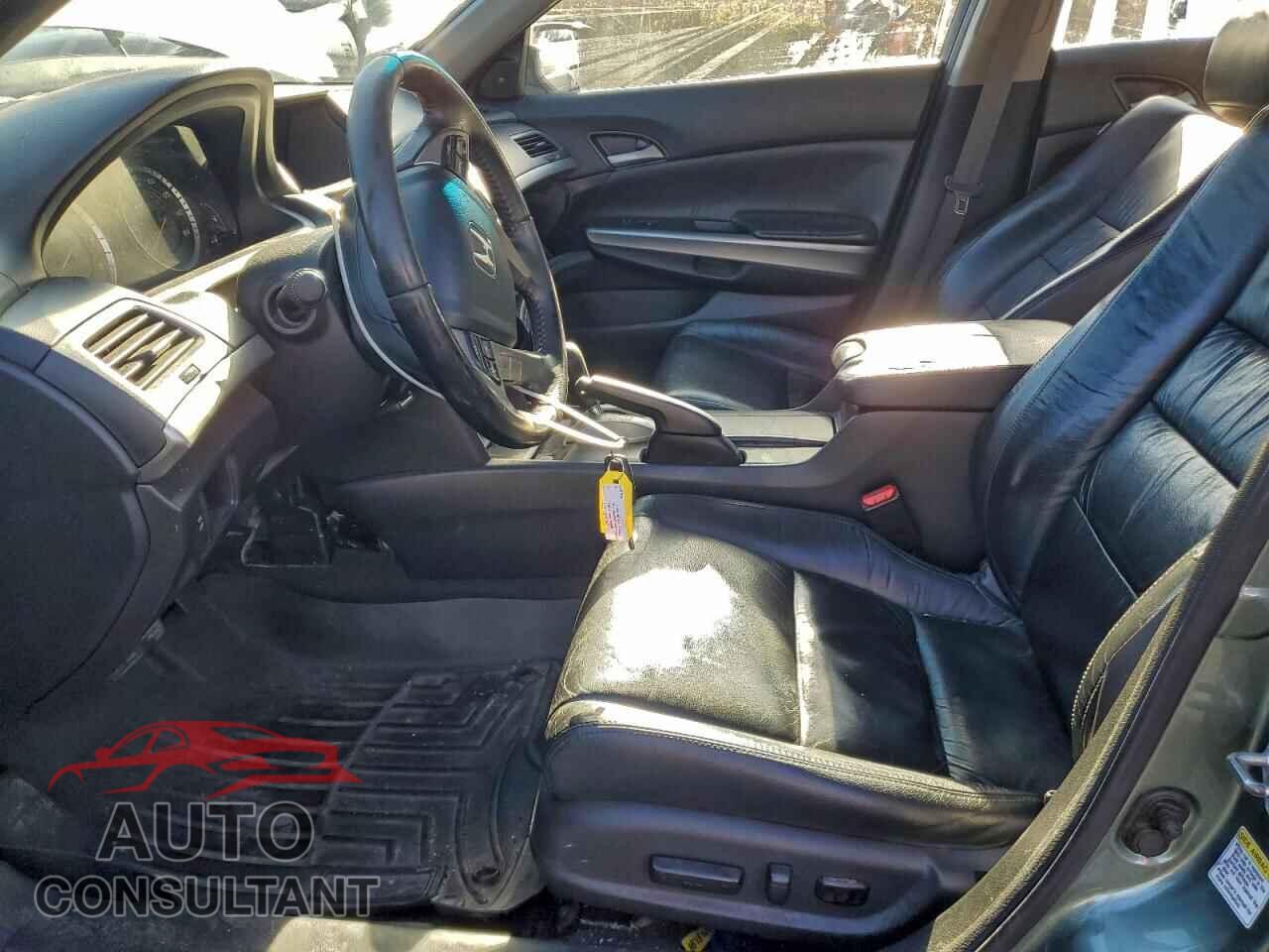 HONDA ACCORD 2010 - 1HGCP3F81AA013473