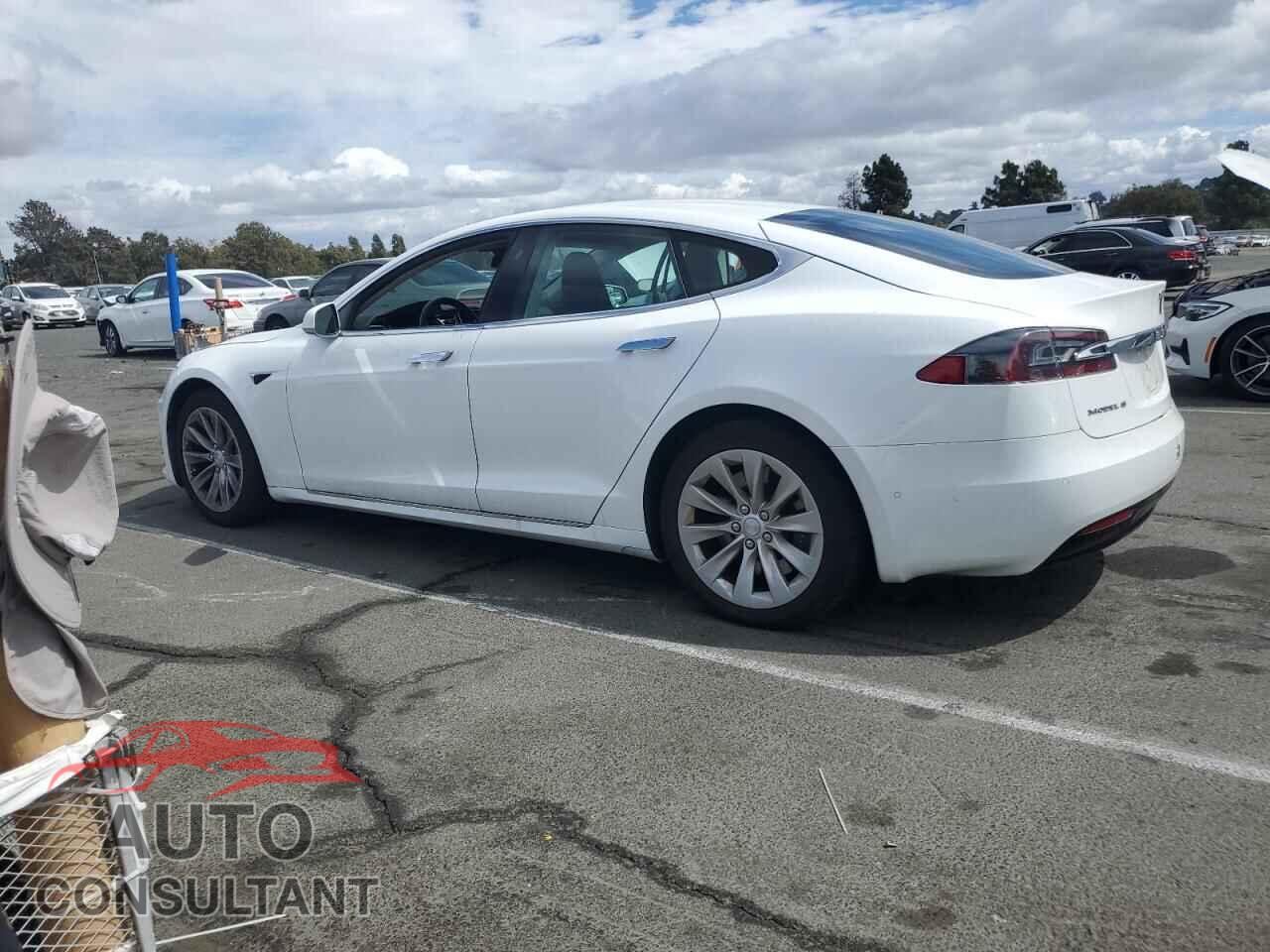 TESLA MODEL S 2016 - 5YJSA1E16GF176933