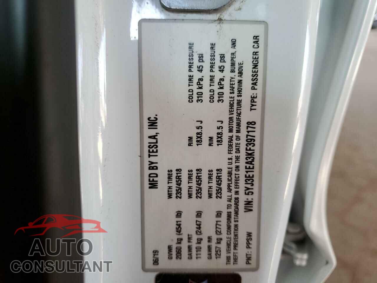 TESLA MODEL 3 2019 - 5YJ3E1EA3KF397178