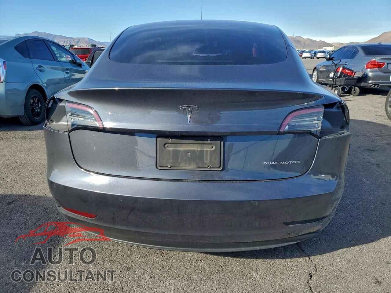 TESLA MODEL 3 2019 - 5YJ3E1EB7KF433740