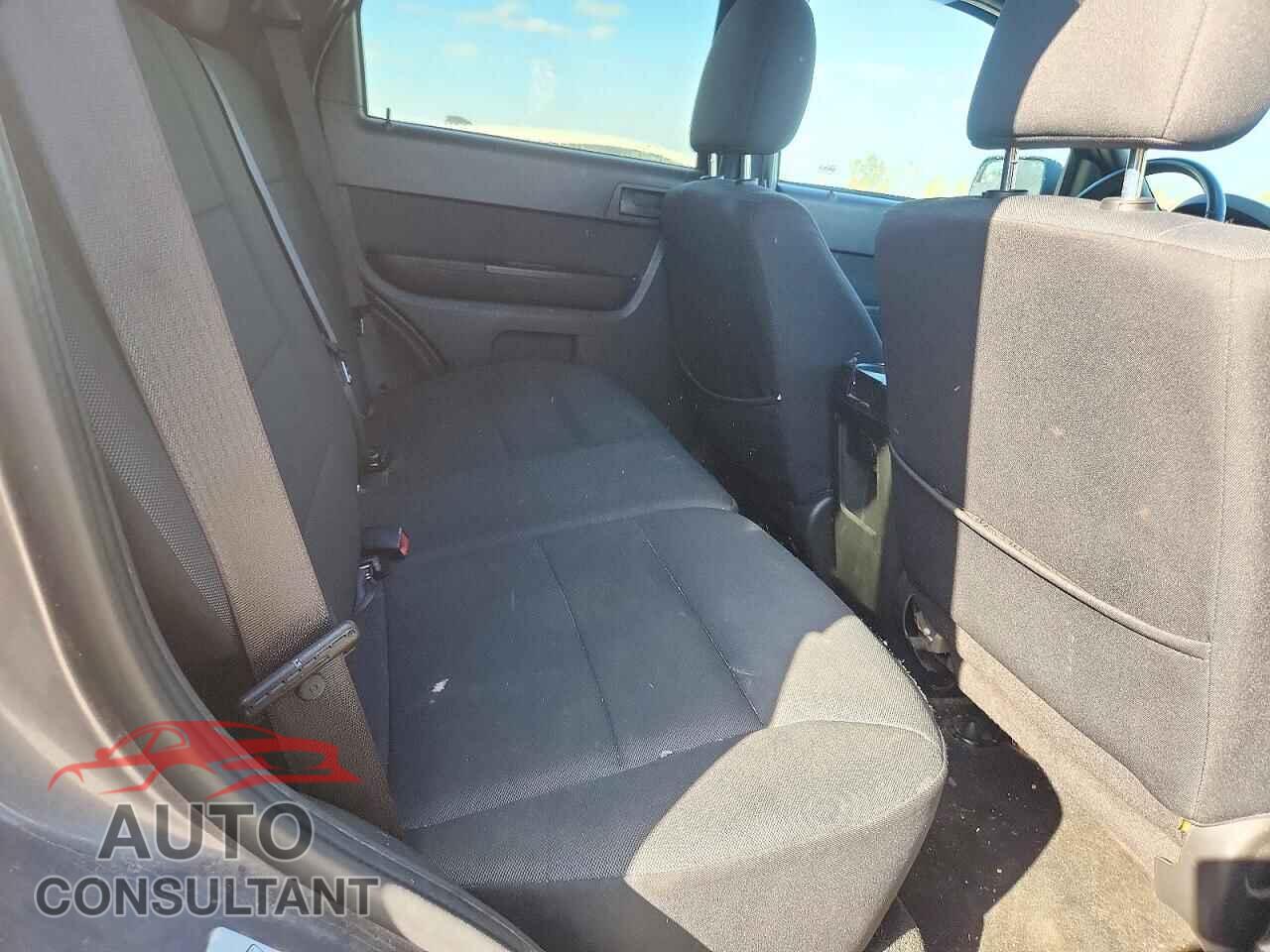 FORD ESCAPE 2011 - 1FMCU9D73BKA99736