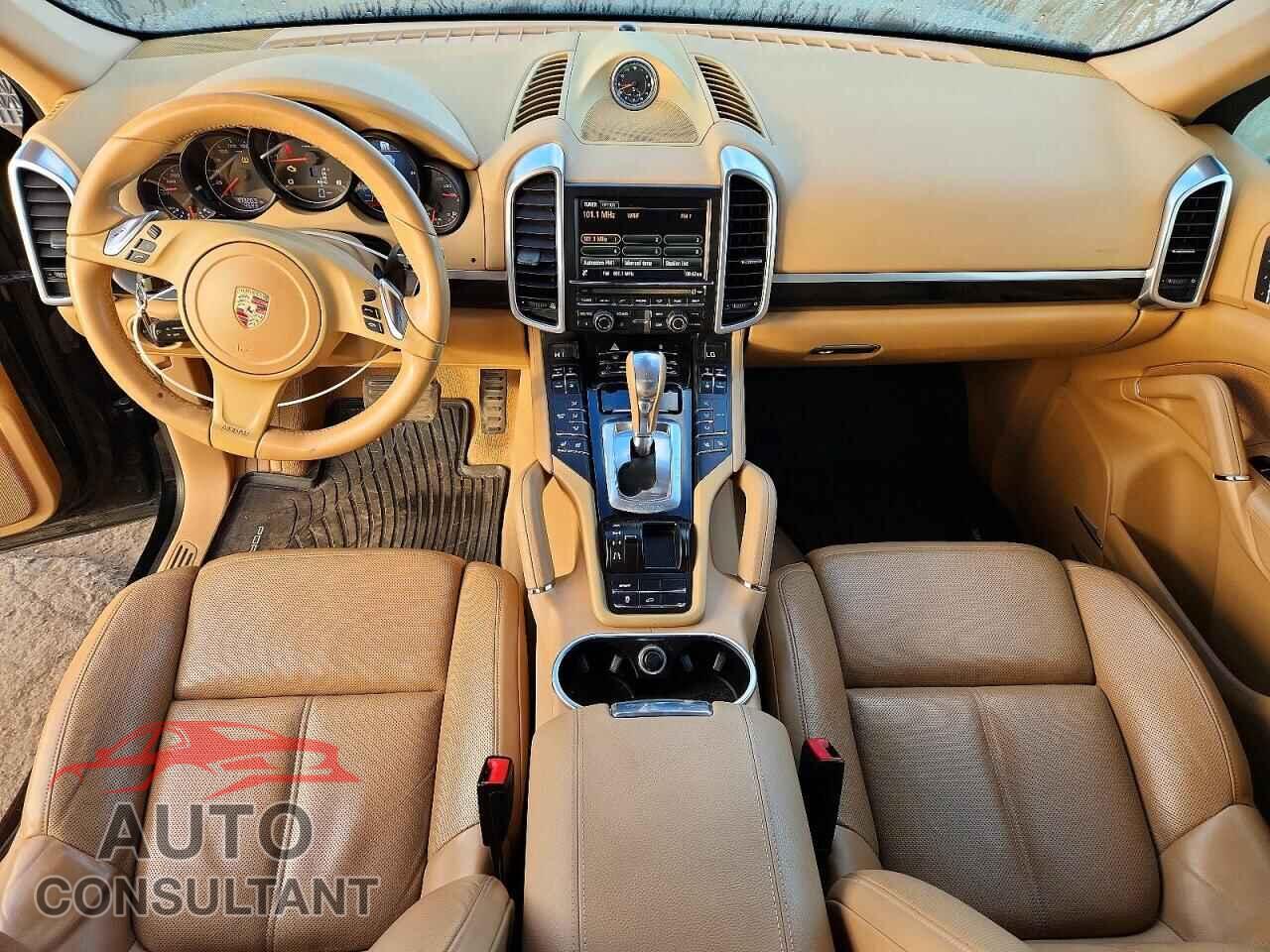 PORSCHE CAYENNE 2013 - WP1AF2A23DLA44219
