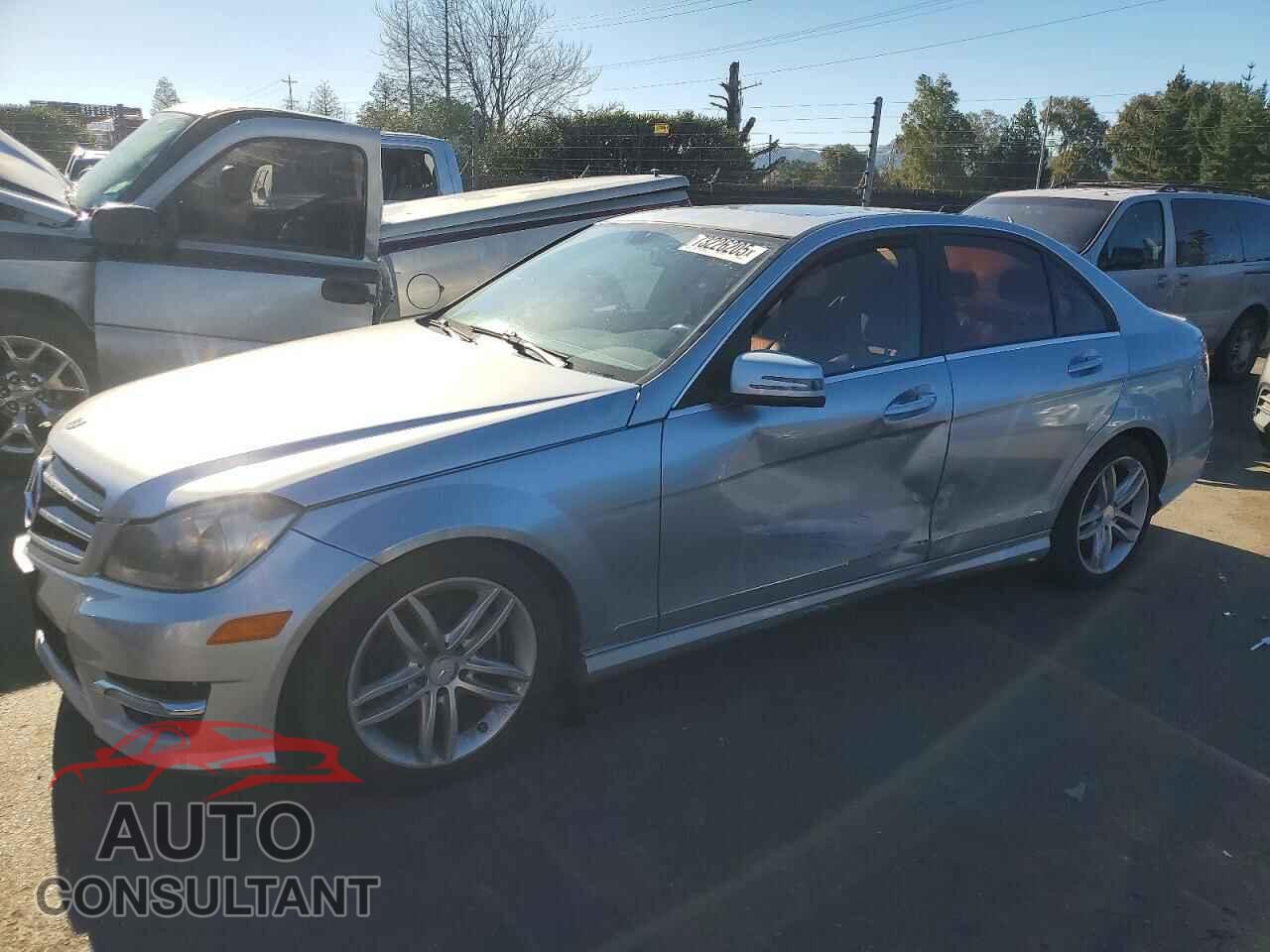 MERCEDES-BENZ C-CLASS 2014 - WDDGF4HBXEA964512