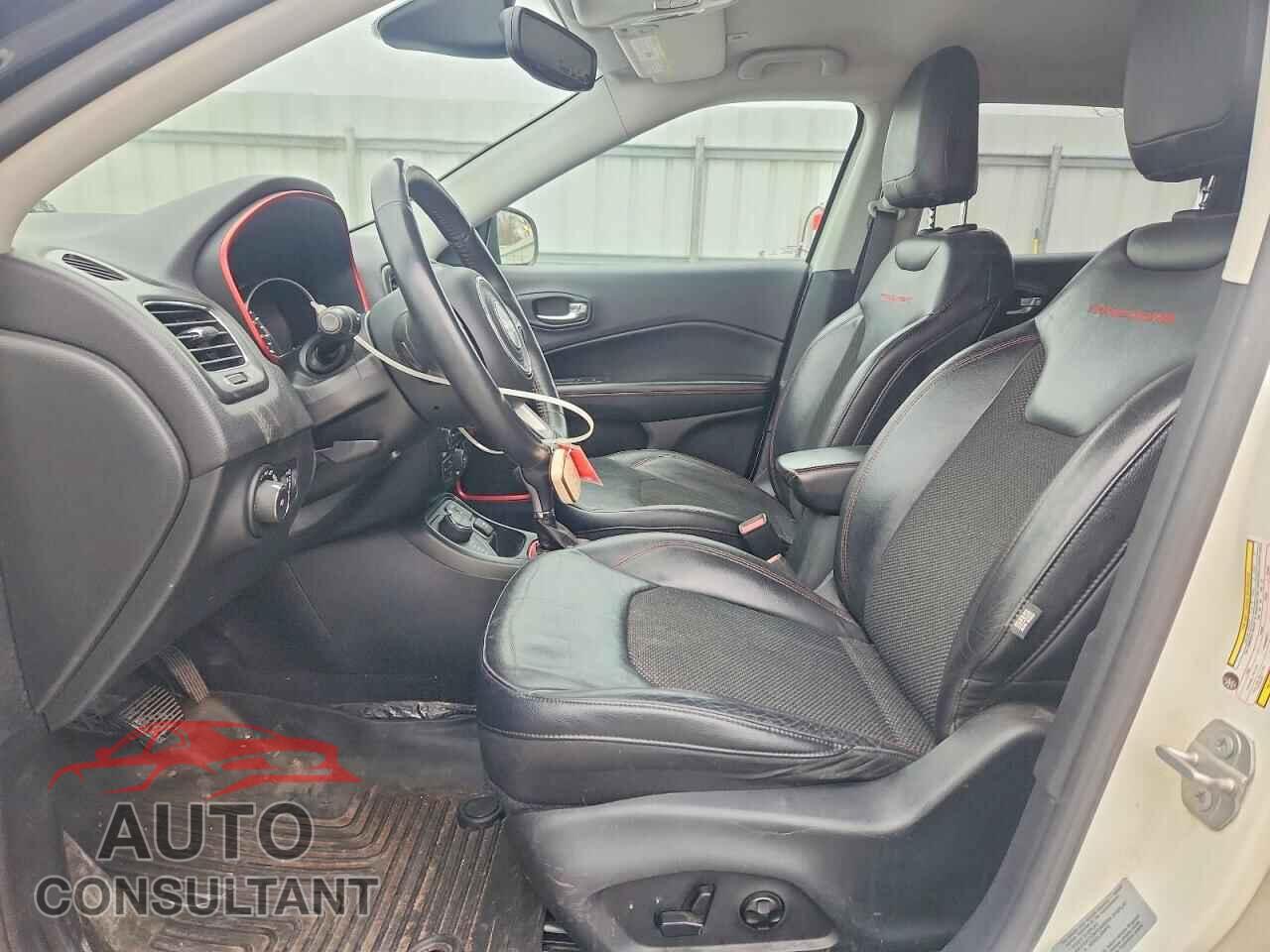 JEEP COMPASS 2017 - 3C4NJDDB2HT666068