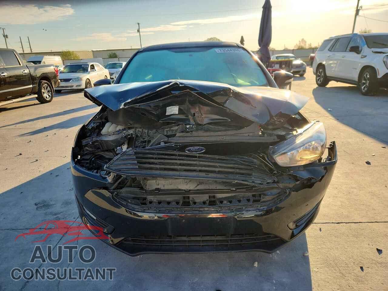 FORD FOCUS 2017 - 1FADP3FE7HL328470