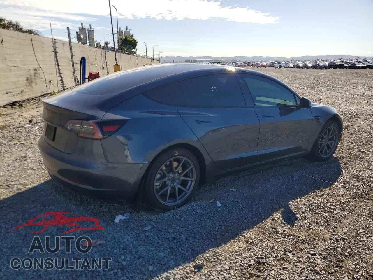 TESLA MODEL 3 2022 - 5YJ3E1EA3NF122852