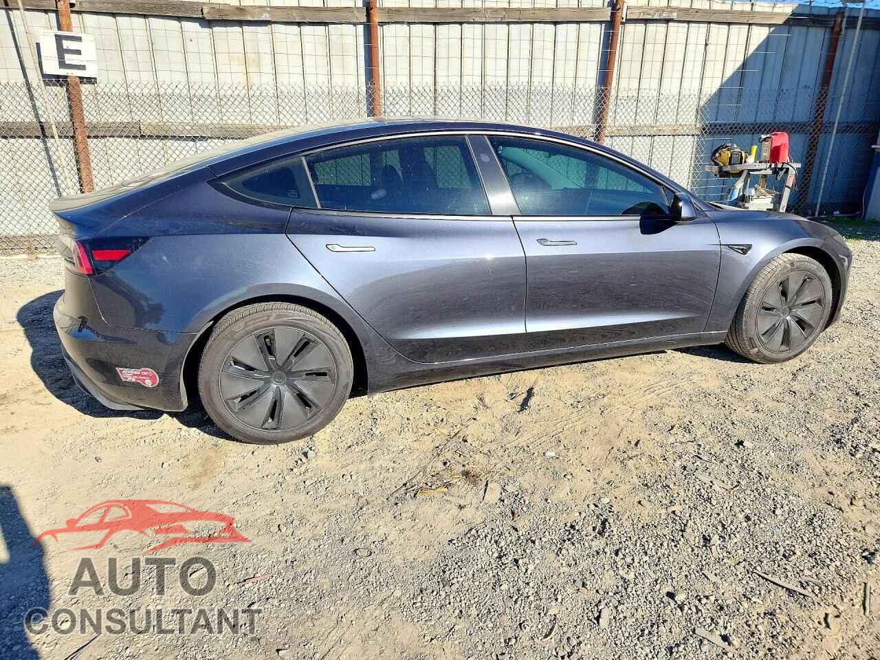 TESLA MODEL 3 2024 - 5YJ3E1EA4RF744091