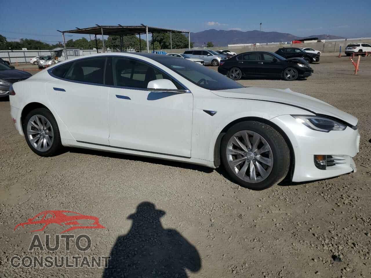 TESLA MODEL S 2017 - 5YJSA1E12HF233744