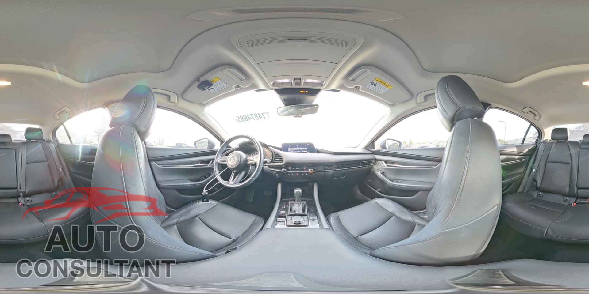 MAZDA 3 2019 - JM1BPBEM8K1120041