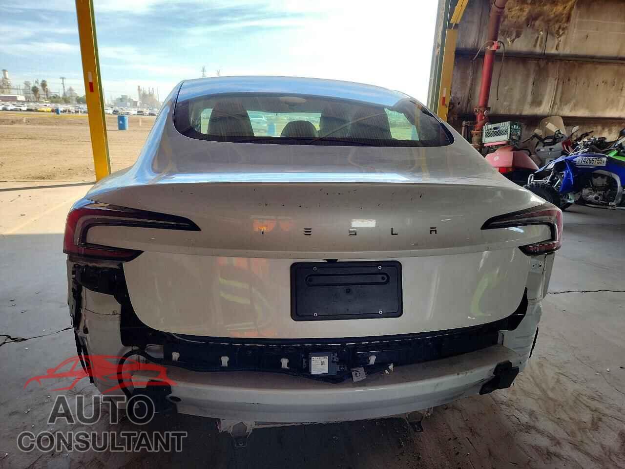 TESLA MODEL 3 2024 - 5YJ3E1EA7RF745221