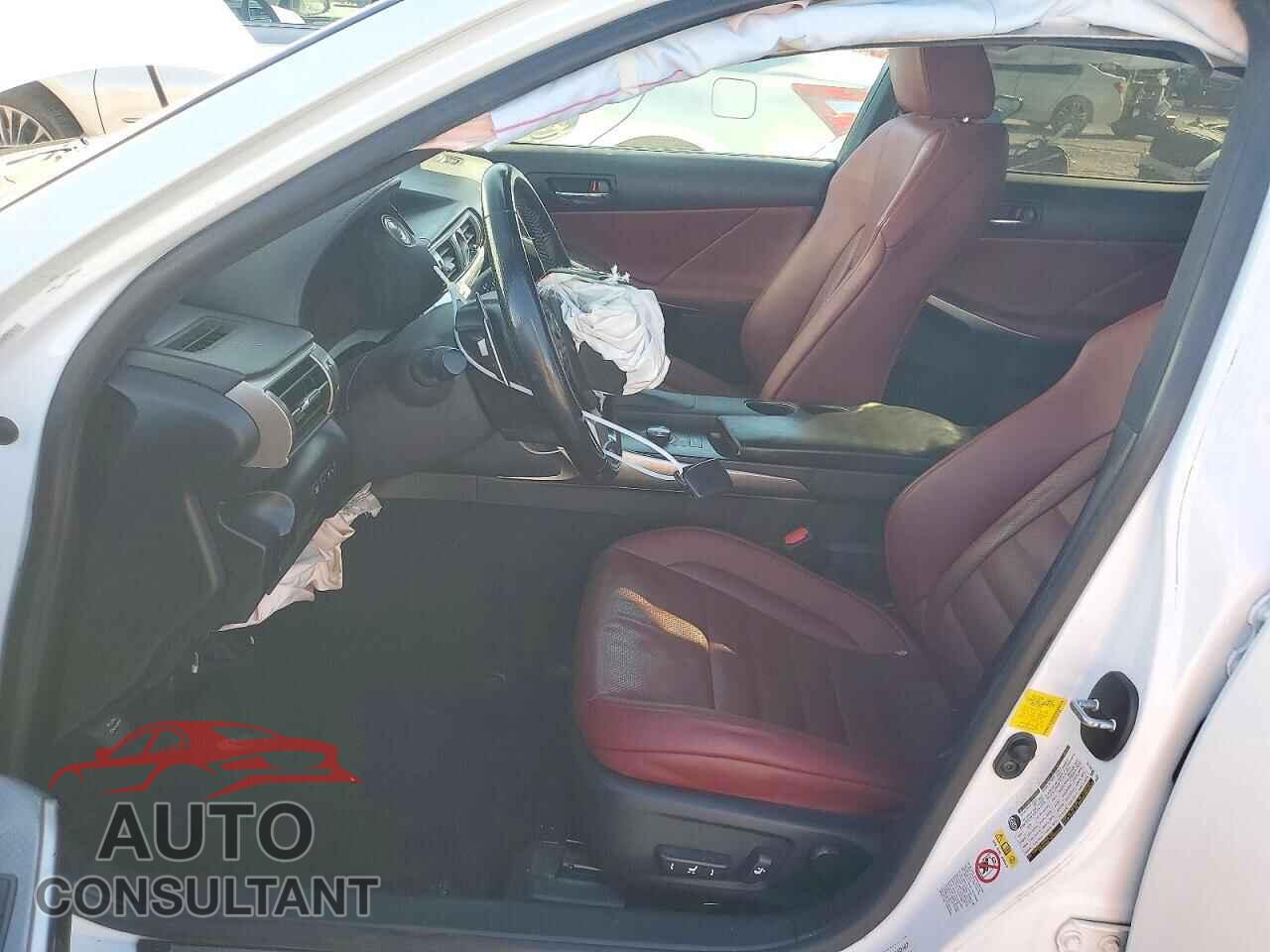 LEXUS IS 2016 - JTHBA1D28G5037459