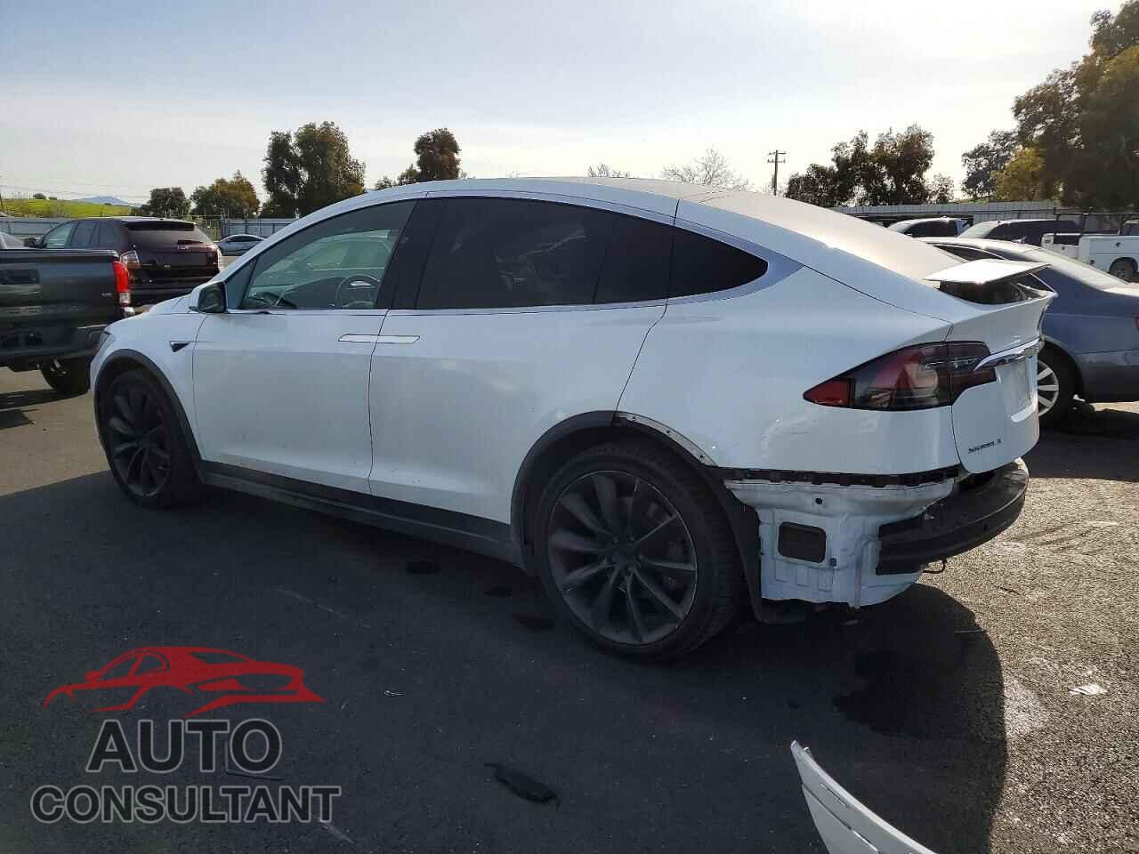 TESLA MODEL X 2017 - 5YJXCBE22HF065652