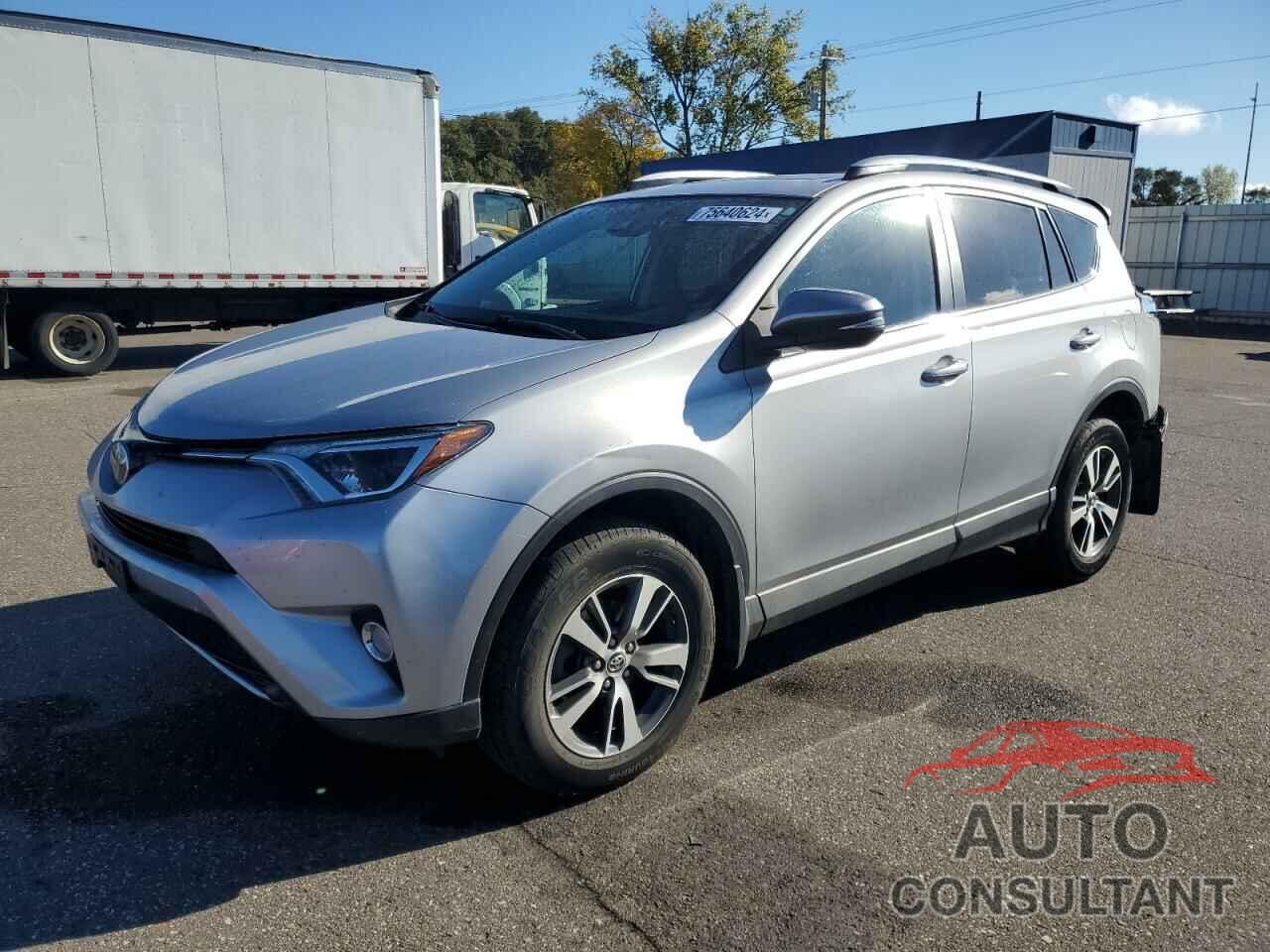 TOYOTA RAV4 2018 - 2T3RFREV4JW711079