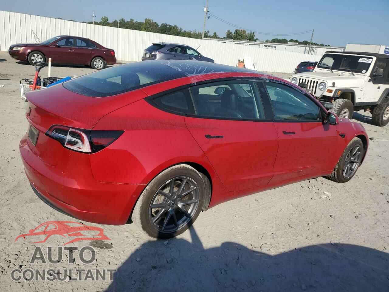 TESLA MODEL 3 2021 - 5YJ3E1EA4MF096390