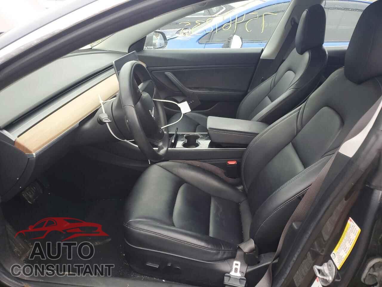 TESLA MODEL 3 2018 - 5YJ3E1EB4JF090786