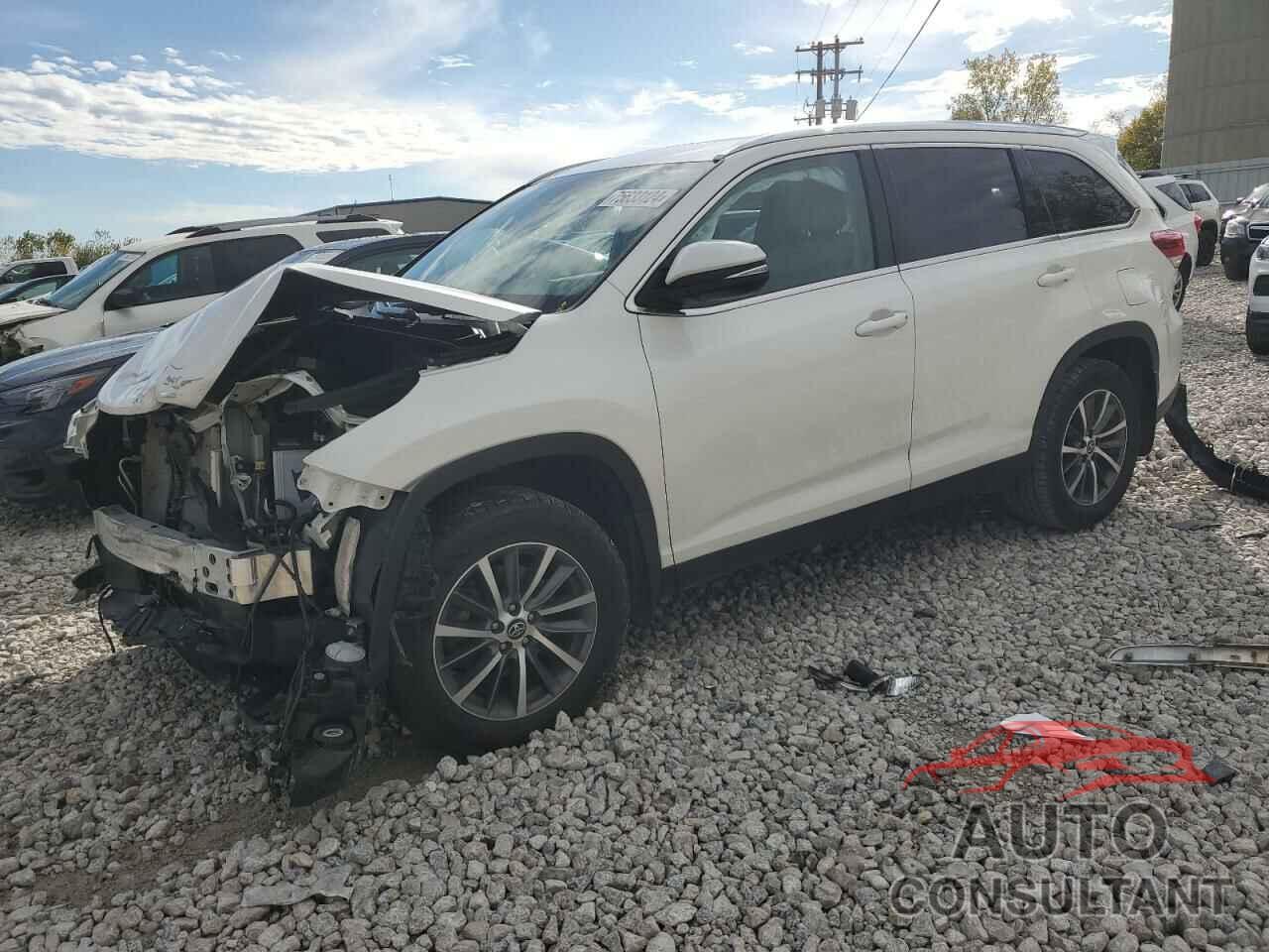 TOYOTA HIGHLANDER 2019 - 5TDJZRFH4KS562754