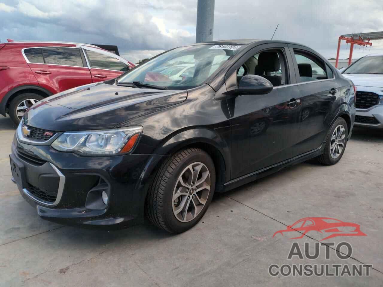 CHEVROLET SONIC 2017 - 1G1JD5SH7H4101557