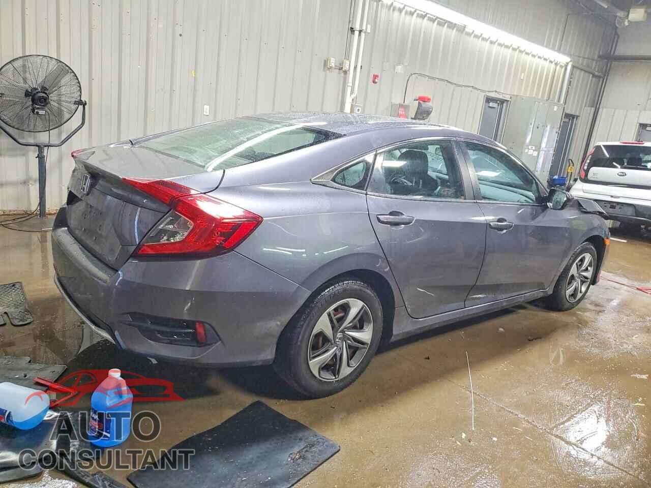 HONDA CIVIC 2019 - 2HGFC2F65KH584128
