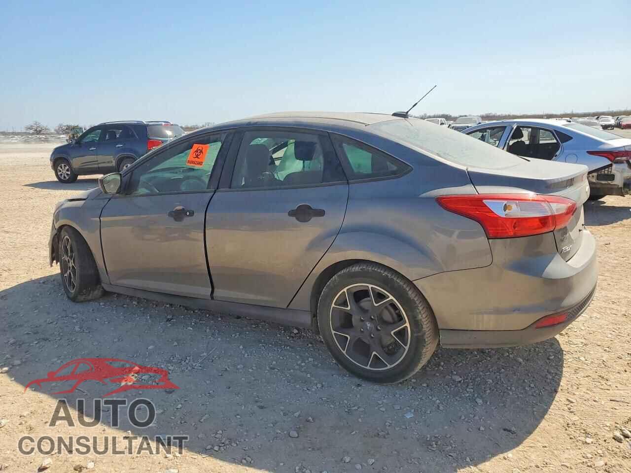 FORD FOCUS 2012 - 1FAHP3E24CL189111