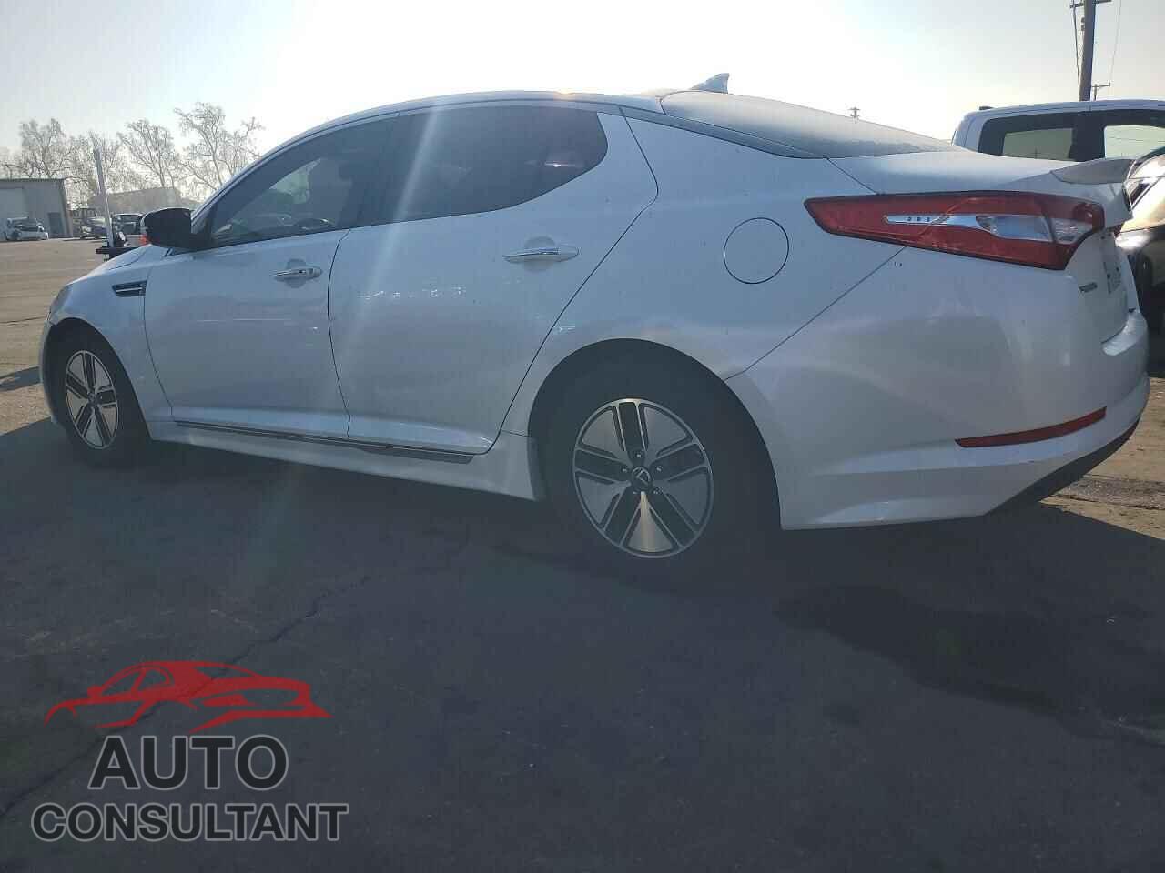 KIA OPTIMA 2011 - KNAGM4AD0B5007092