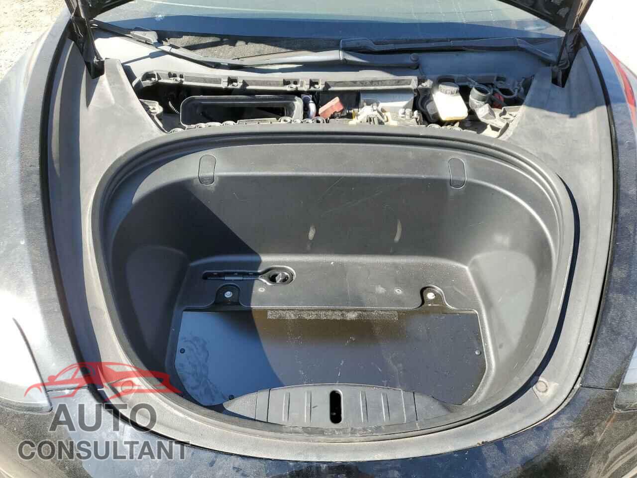 TESLA MODEL 3 2018 - 5YJ3E1EA3JF004438
