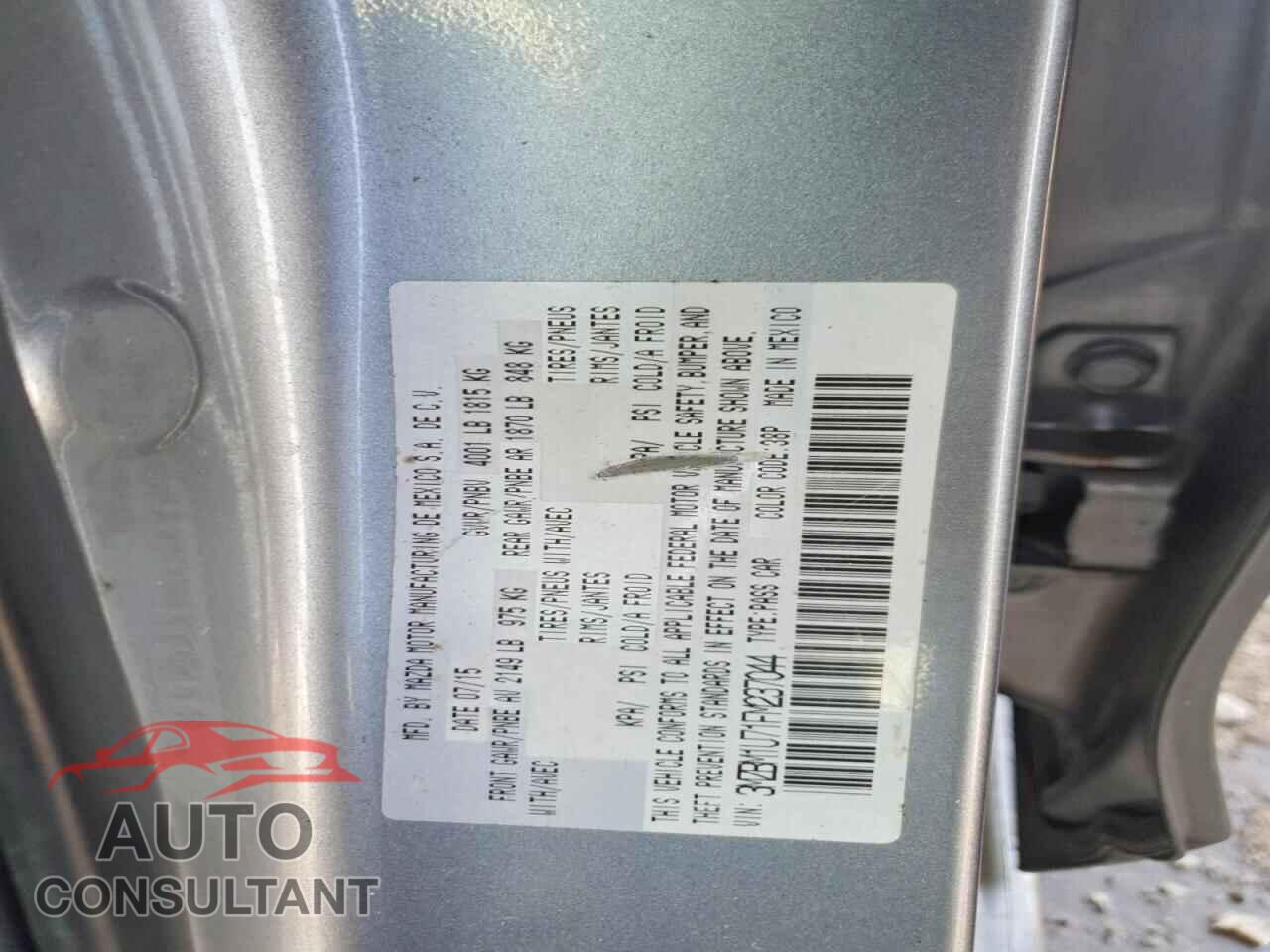 MAZDA 3 2015 - 3MZBM1U71FM237044